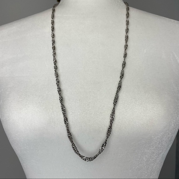Sarah Coventry 30” Silver Chain - Picture 3 of 9